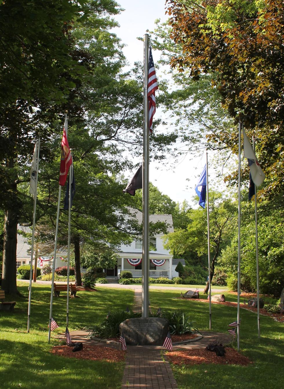 Veterans Memorials in Lunenburg Massachusetts